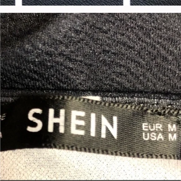 3 for $10 🛍️ SHEIN Grid Design Quarter Sleeve Ruffle Flowy Blouse - Picture 7 of 7